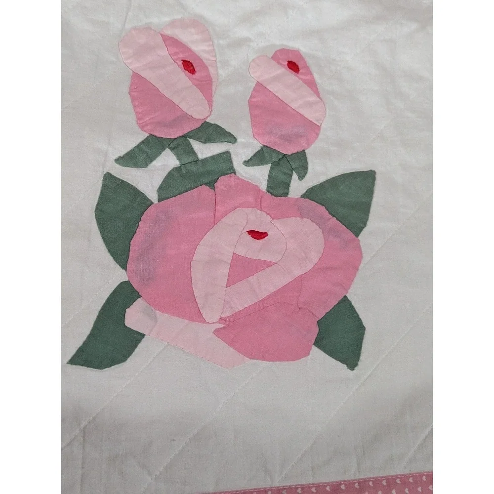 Vintage Handmade Rose Appliqué Quilt – 86